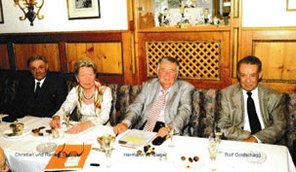 Mitgliederversamlung 2002 Garmisch-Partenkirchen: vlnr: Renate und Christian Springer, Hermann Walter Sieger, Rolf Goldschagg